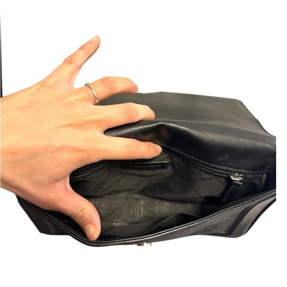 Michael Kors Jesse medium logo Black and silver Crossbody Bag - Picture 9 of 9